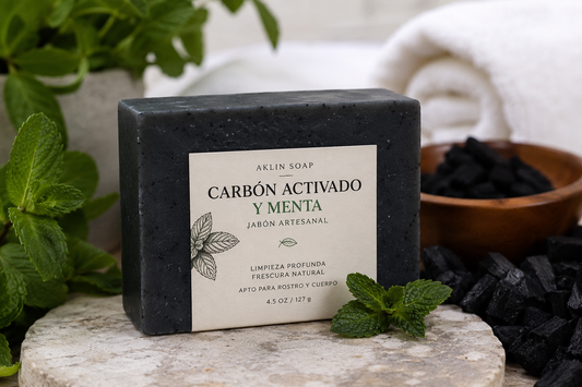 🖤🌿 Jabón Artesanal de Carbón Activado y Menta